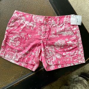 Lilly Pulitzer shorts. Size 4